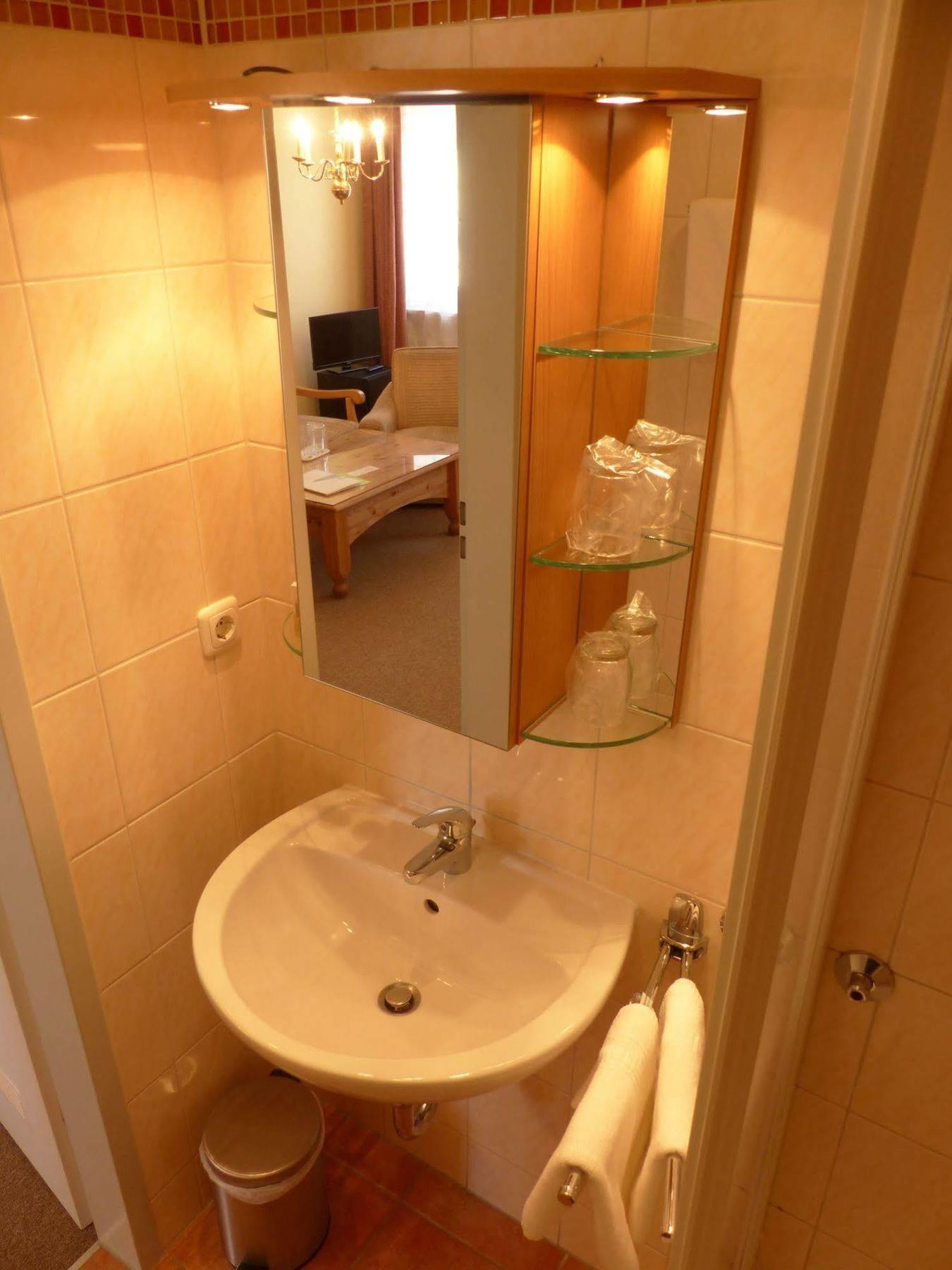 Hotel Simon Gauting Zewnętrze zdjęcie